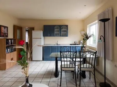 -villa Sleeps 9 With Pool , Seaview, Wifi, Streamingservices * Lloret de Mar