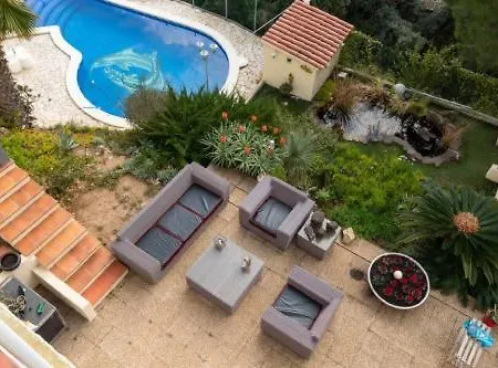 -villa Sleeps 9 With Pool , Seaview, Wifi, Streamingservices * Lloret de Mar