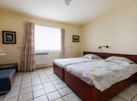 -villa Sleeps 9 With Pool , Seaview, Wifi, Streamingservices Lloret de Mar